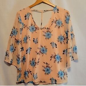 🌹Charming Charlie Floral Blouse - Peach and Blue-Size Med🌹